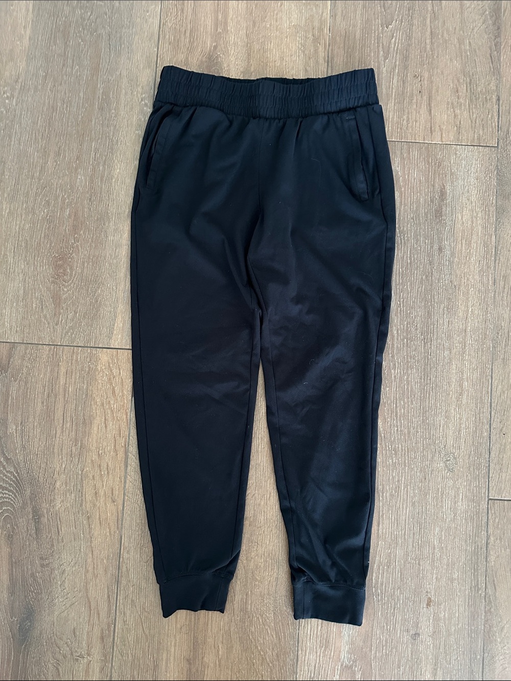 Yogalucious Black Jogger Pants - Elastic Waist & Rib Cuffs. Size M.